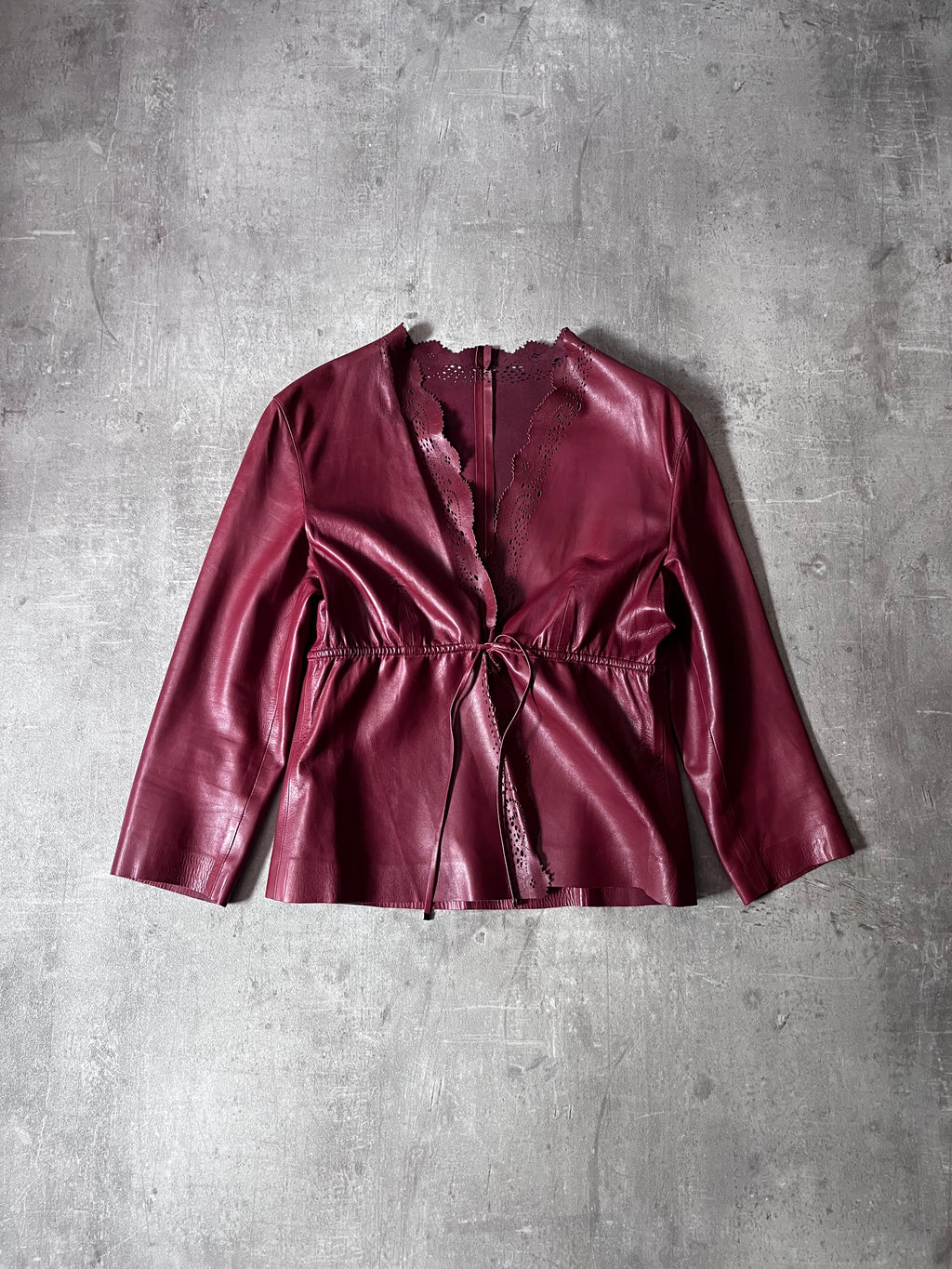 2000s Gucci by Tom Ford Leather Laser Cut Edges 3/4 Sleeve Jacket Burgundy Women - L
